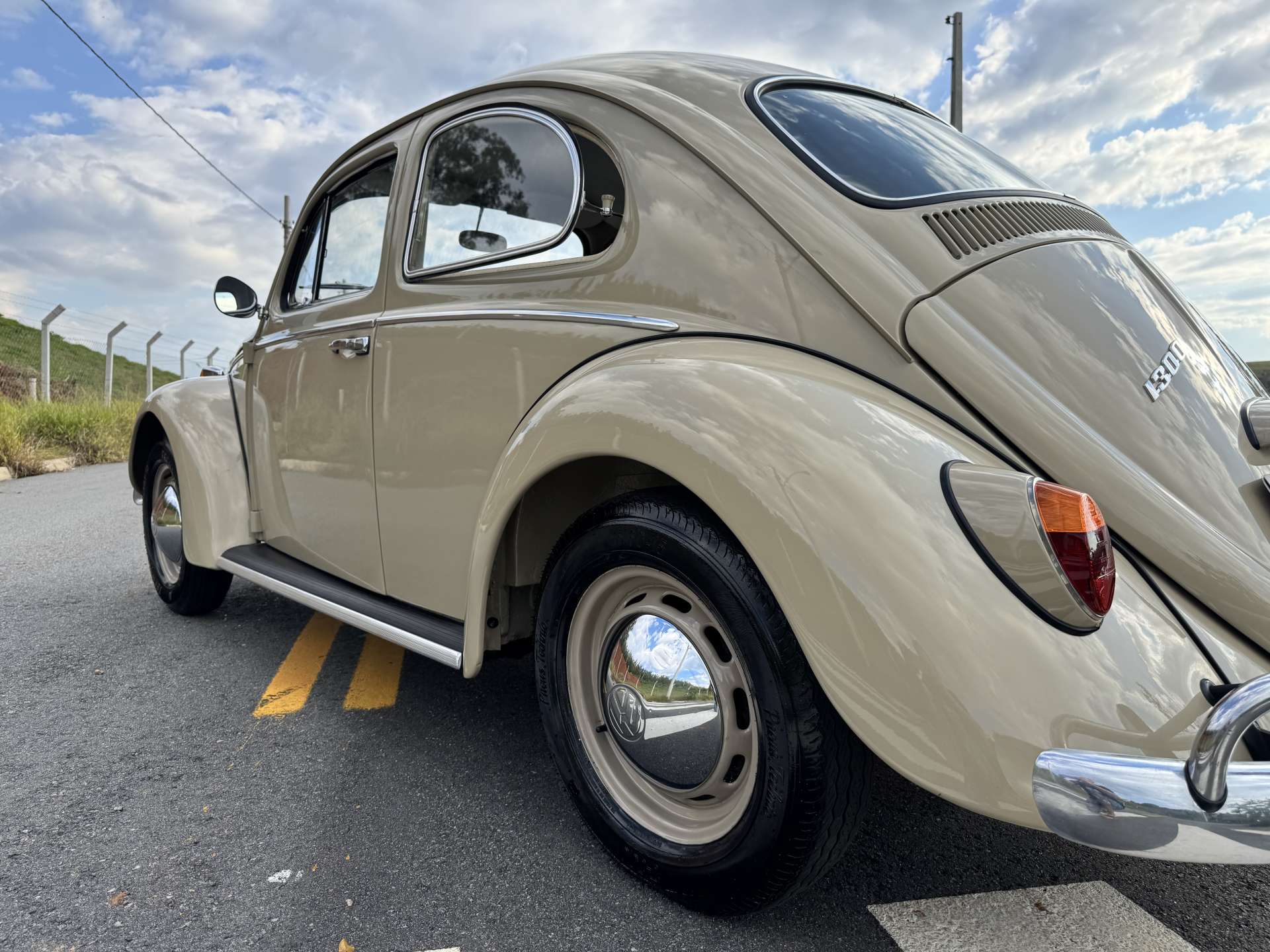 VW FUSCA 1300 1969 Bege Claro